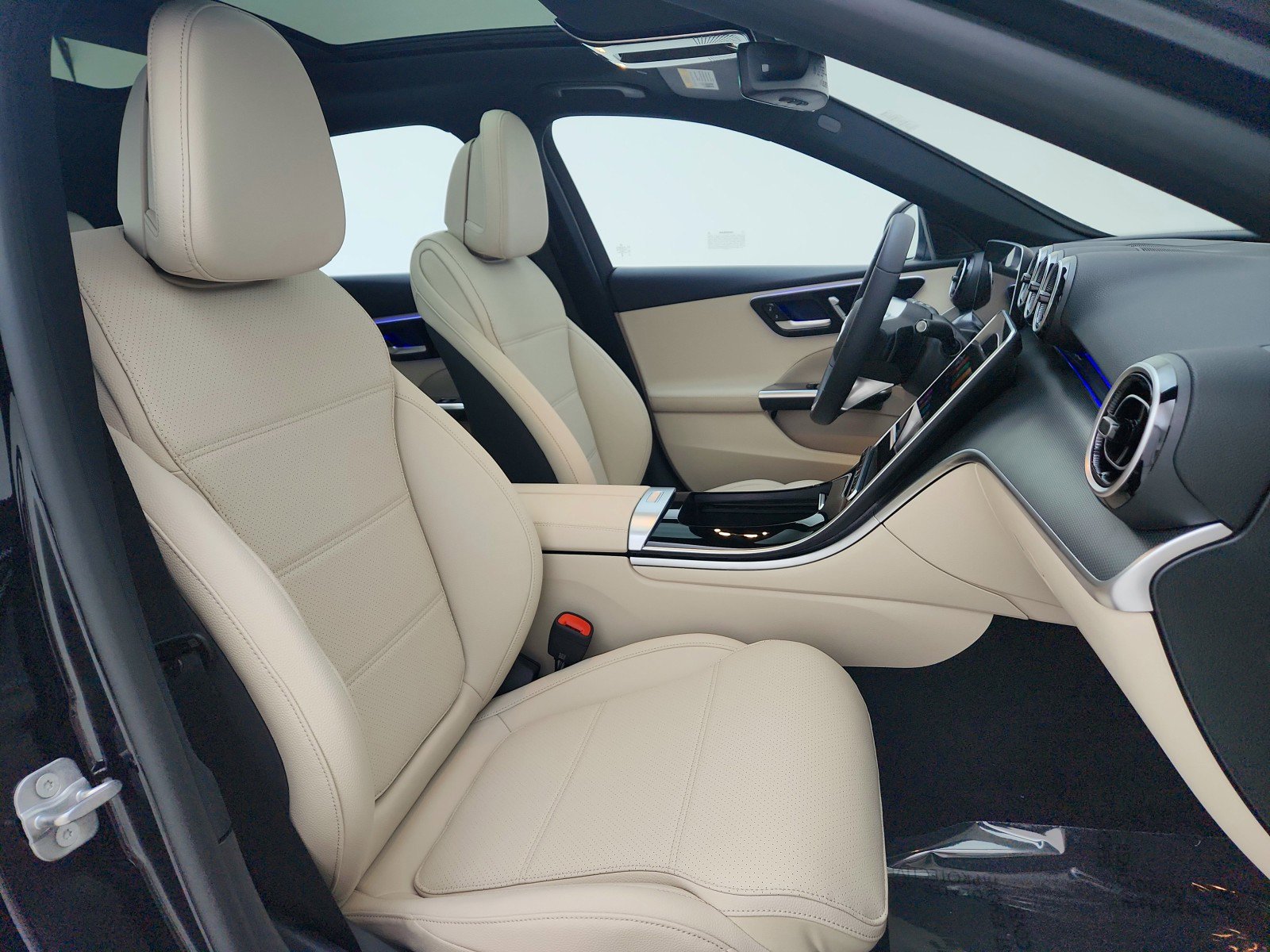 Certified 2025 Mercedes-Benz C 300 Sedan image 24