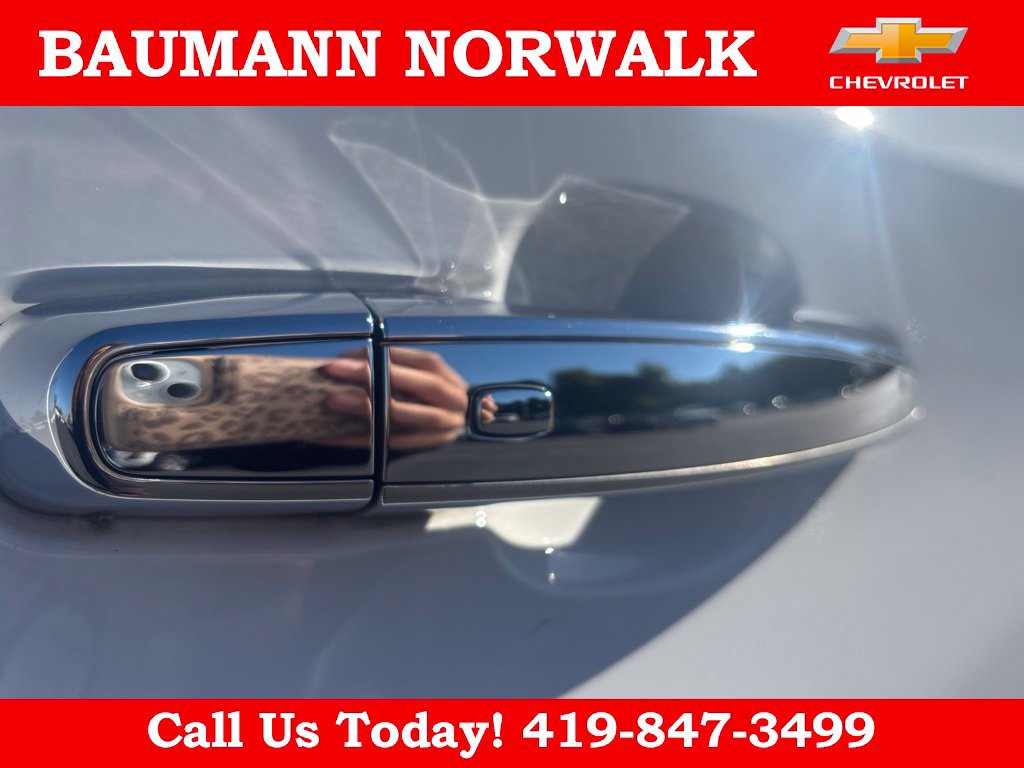 Used 2022 Chevrolet Traverse High Country AWD/4WD image 16