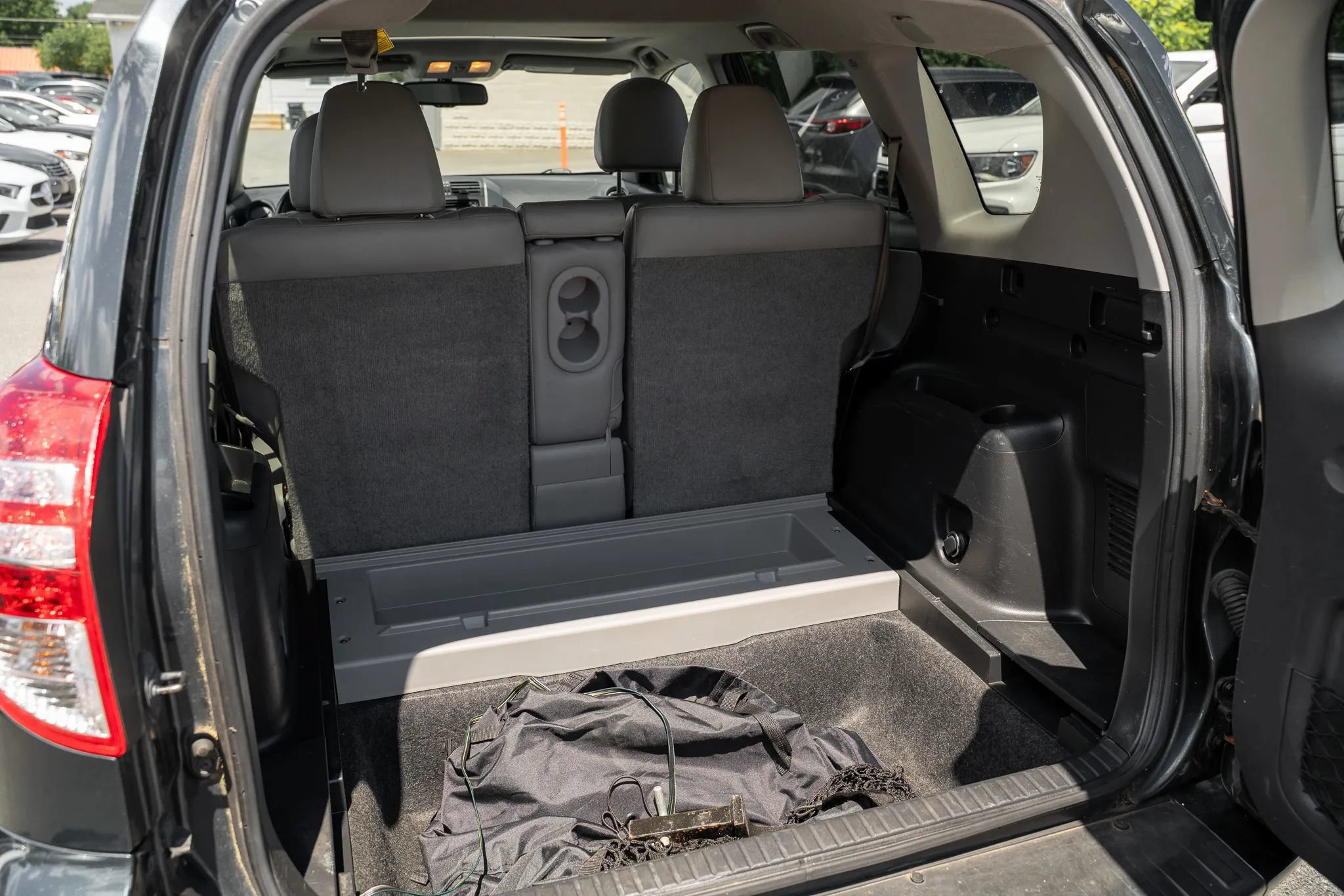 Used 2012 Toyota RAV4 Limited w/ Navigation Value Pkg AWD/4WD image 9