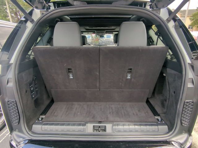 Used 2022 Land Rover Discovery S R-Dynamic AWD/4WD image 14