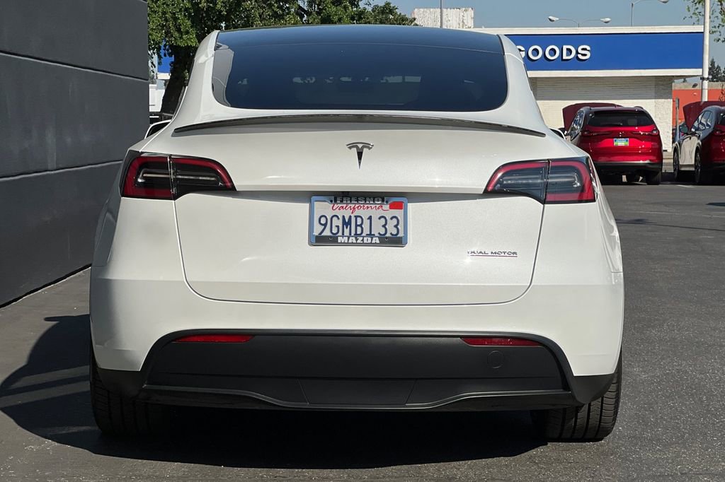 Used 2023 Tesla Model Y Performance image 7