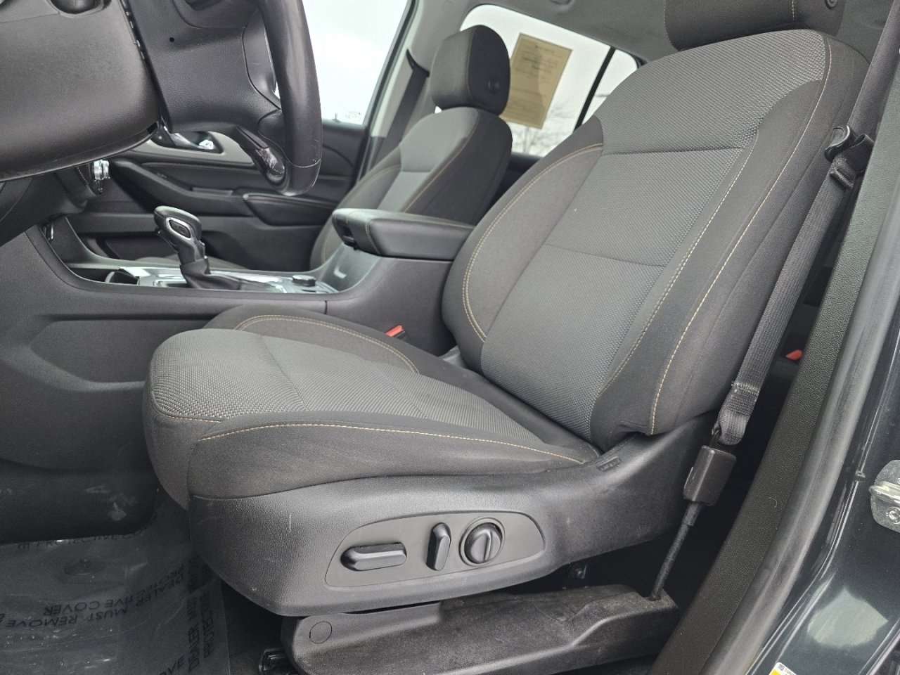 Used 2021 Chevrolet Traverse LT image 22