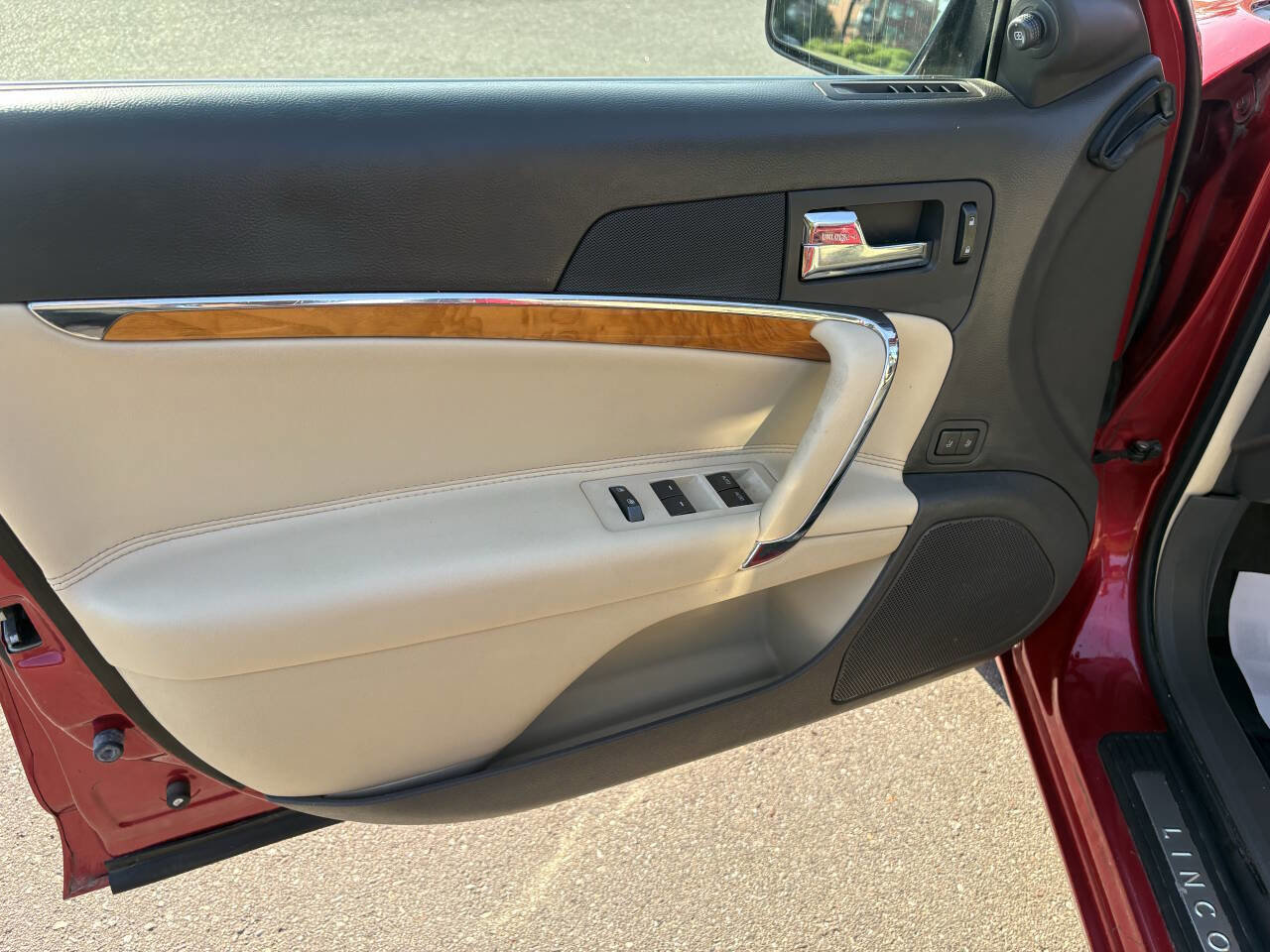 Used 2011 Lincoln MKZ AWD image 26