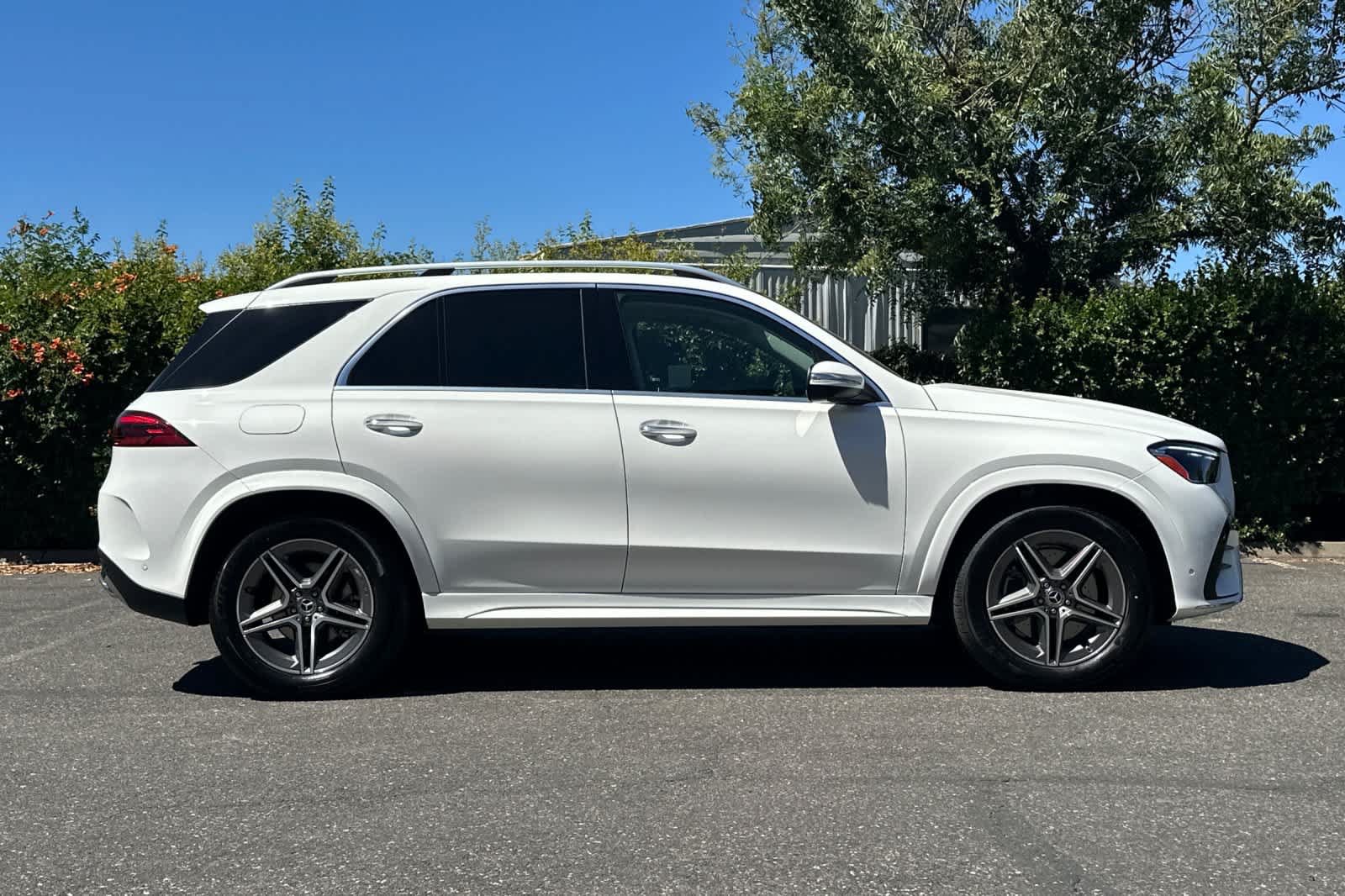 New 2026 Mercedes-Benz GLE 450 4MATIC image 2