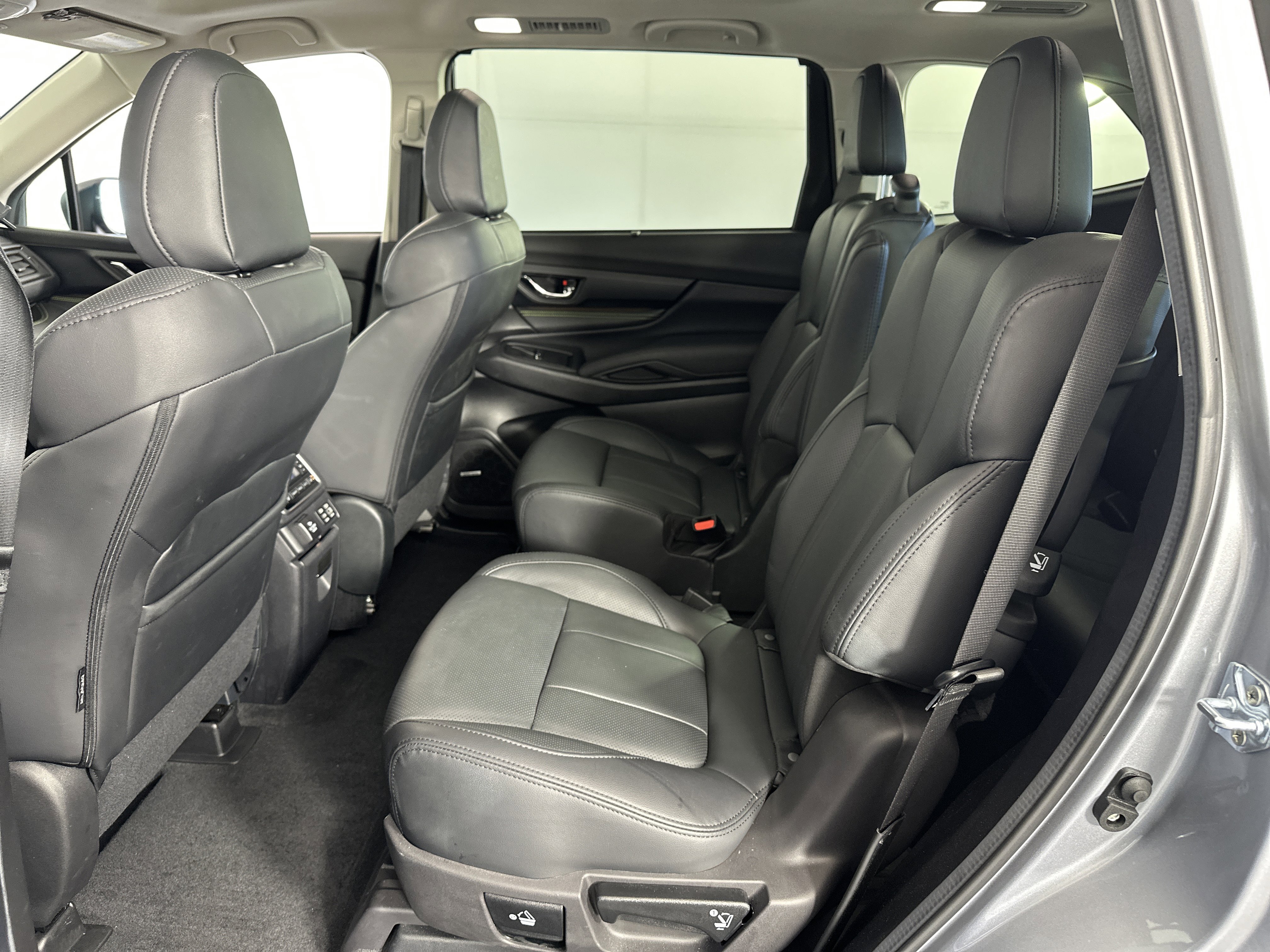 New 2025 Subaru Ascent Bronze Edition w/ Popular Package #2 image 8