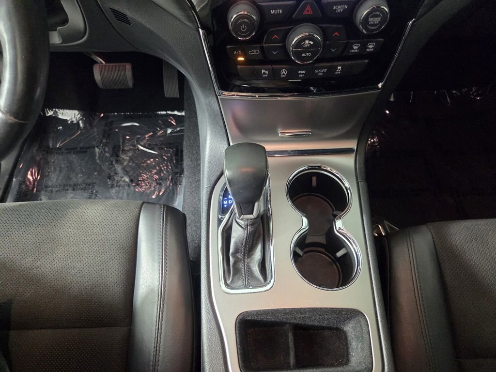 Used 2020 Jeep Grand Cherokee Altitude RWD image 13