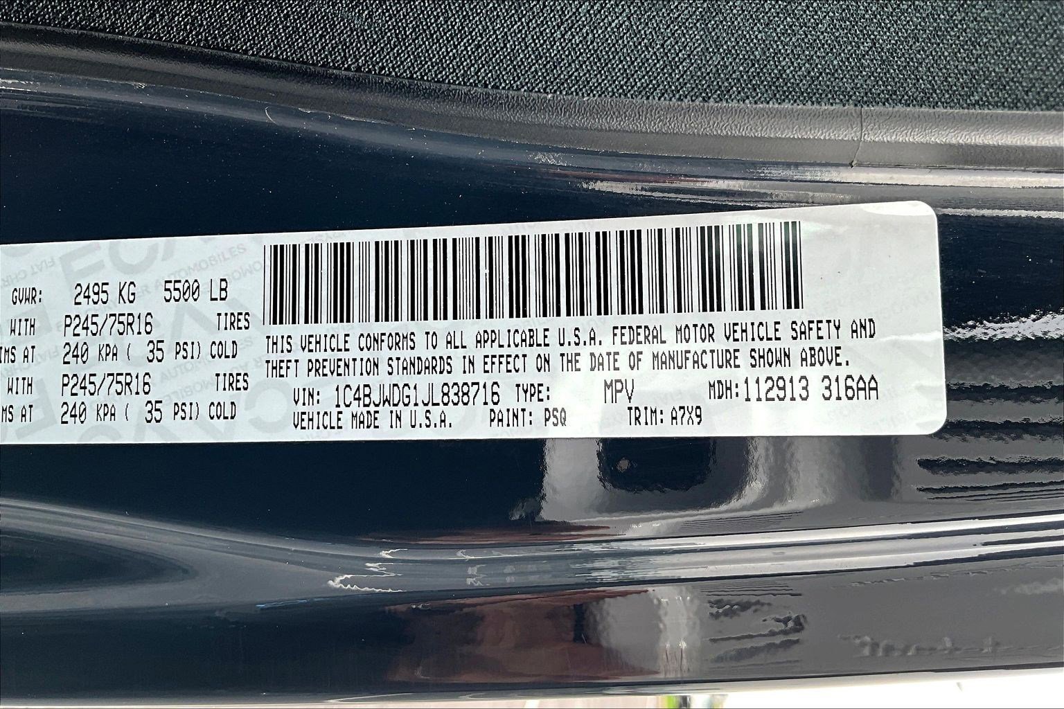 Used 2018 Jeep Wrangler Unlimited Sport w/ Connectivity Group image 18