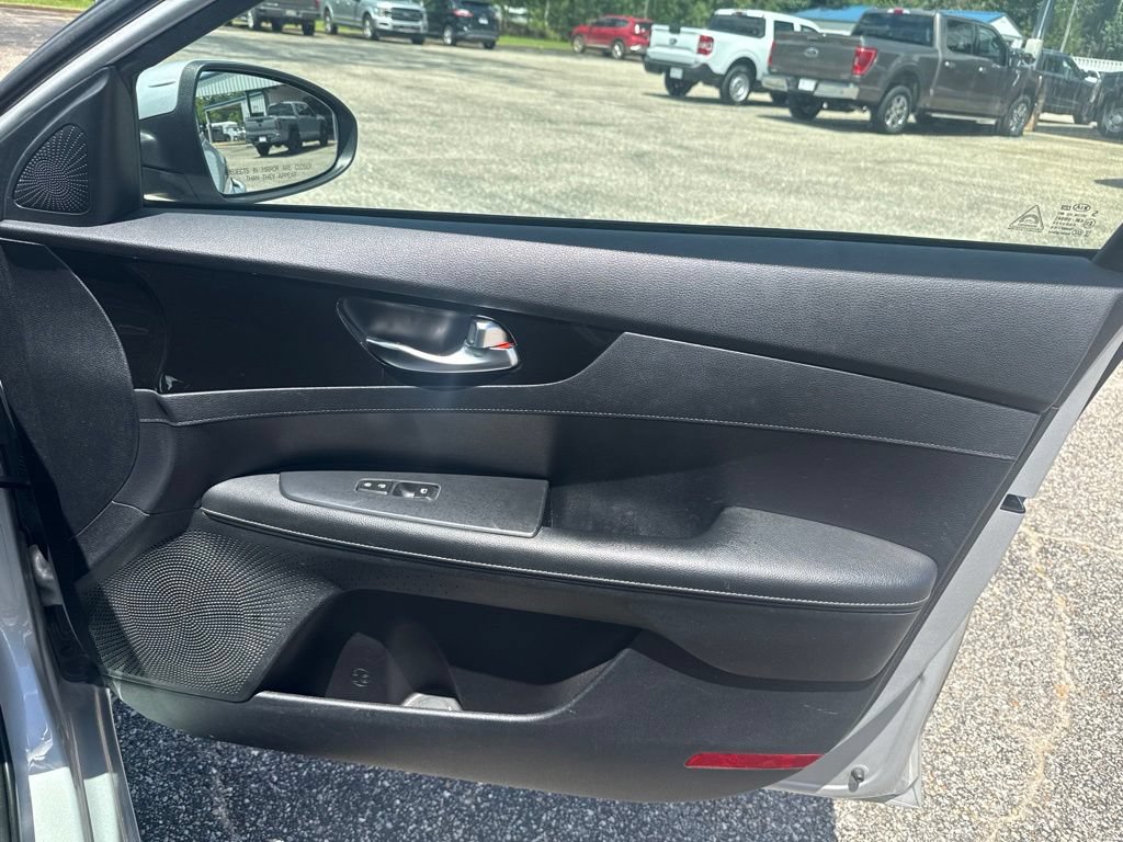 Used 2019 Kia Forte S FWD image 21