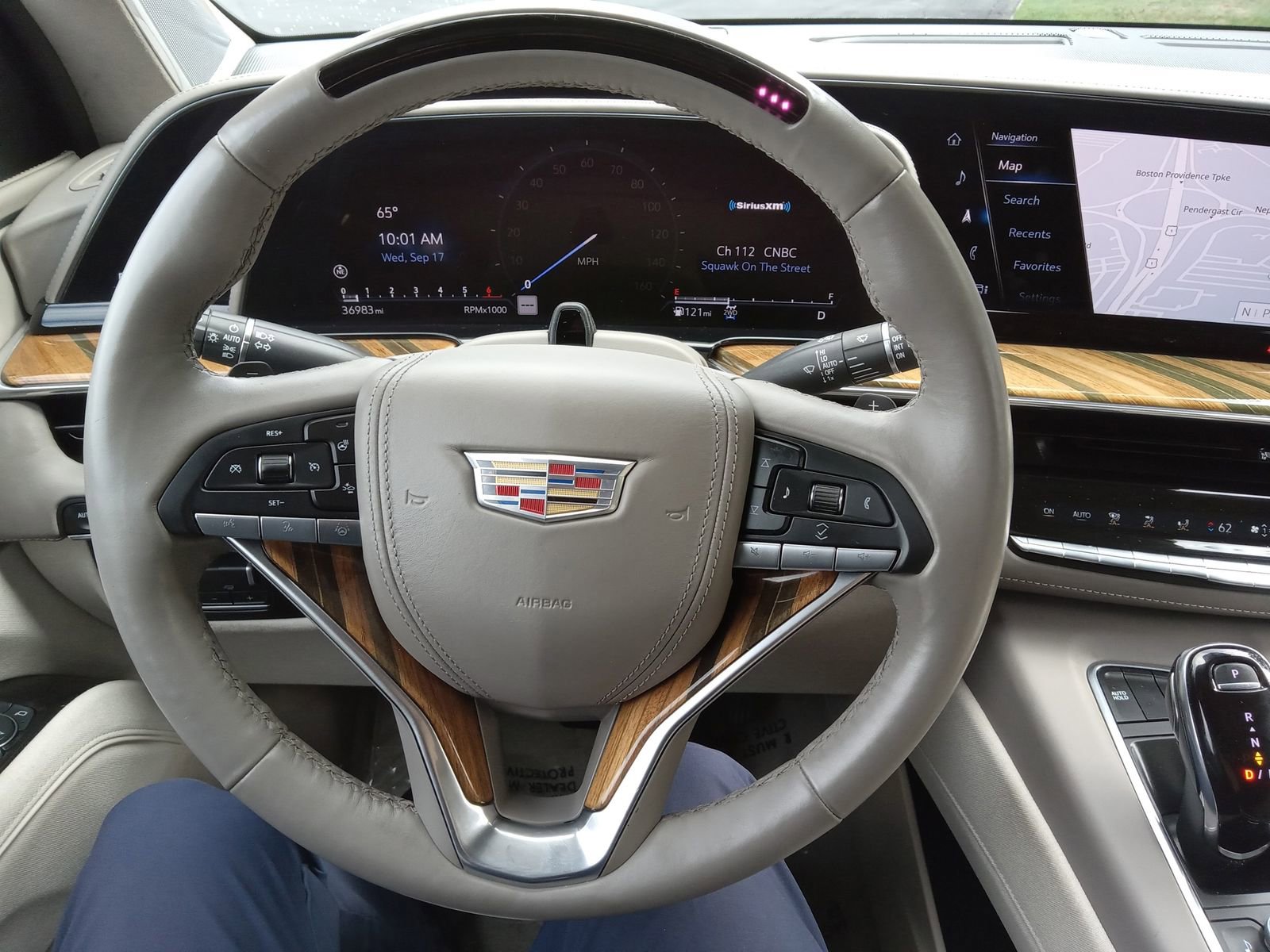 Used 2021 Cadillac Escalade Premium Luxury Platinum image 10