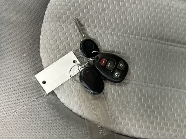 Used 2009 Buick Lucerne CX FWD image 31