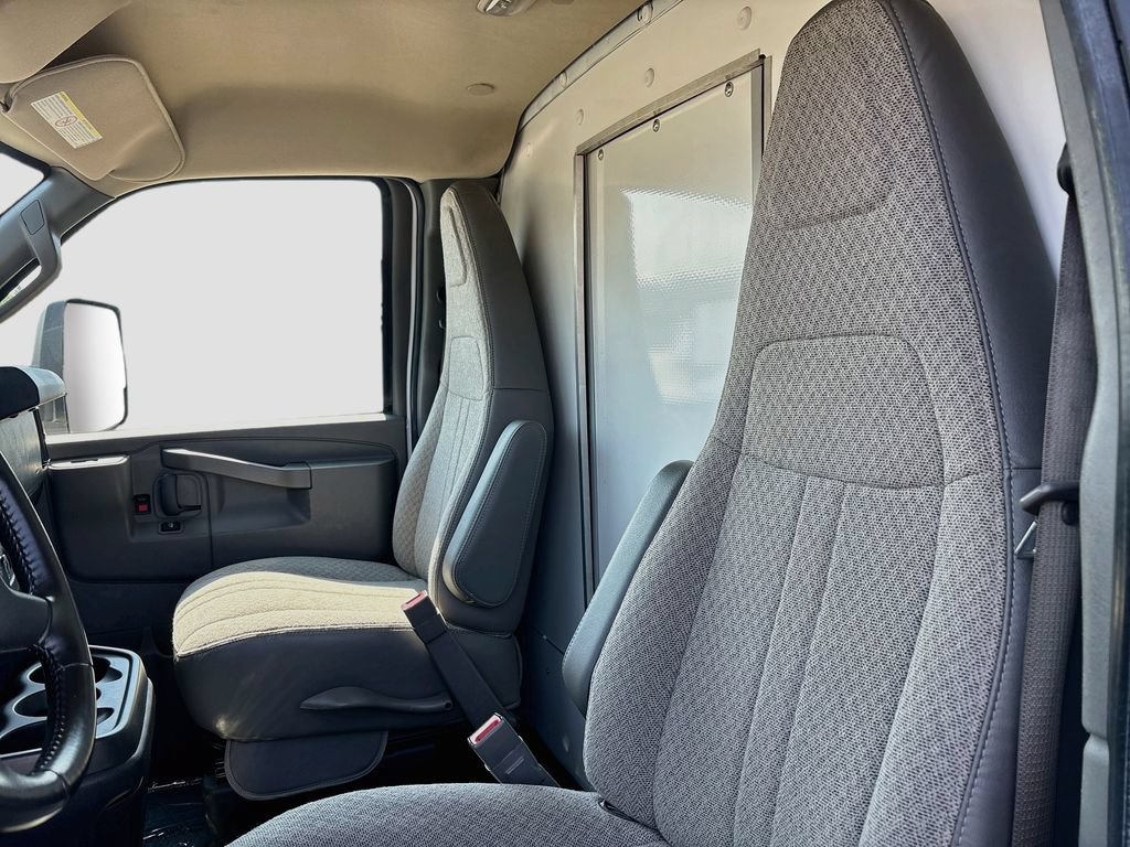 Used 2021 Chevrolet Express 3500 w/ Power Convenience Package RWD image 20