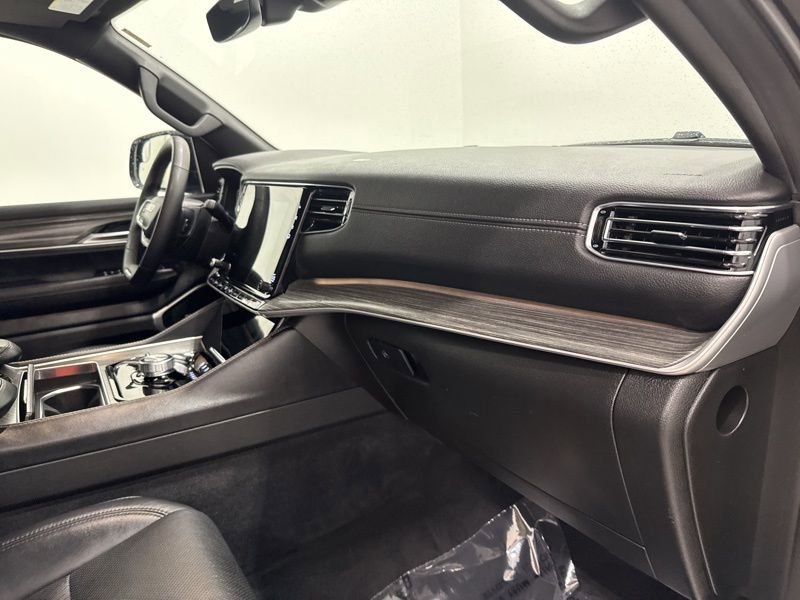 Used 2024 Jeep Wagoneer Series II image 20