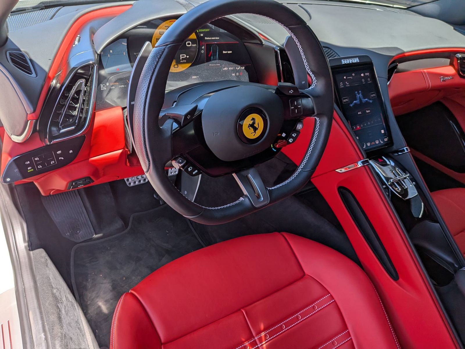 Used 2024 Ferrari Roma image 3