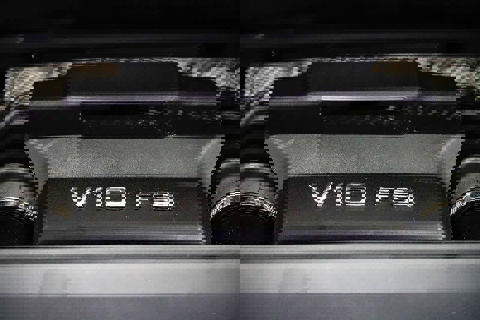 Used 2011 Audi R8 V10 image 41