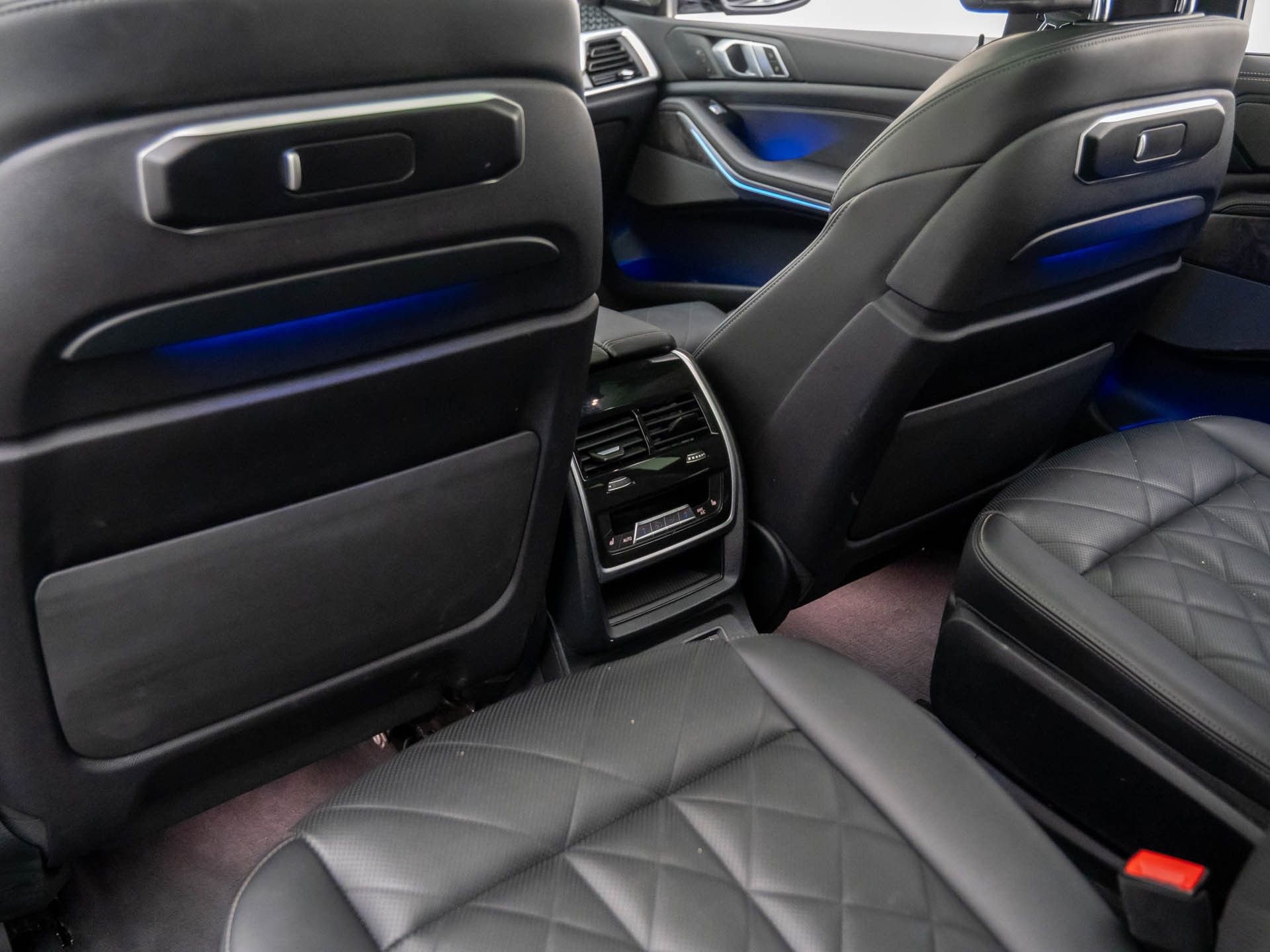 Used 2023 BMW X7 xDrive40i w/ M Sport Package image 19