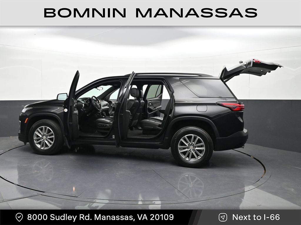 Used 2023 Chevrolet Traverse LT AWD/4WD image 42
