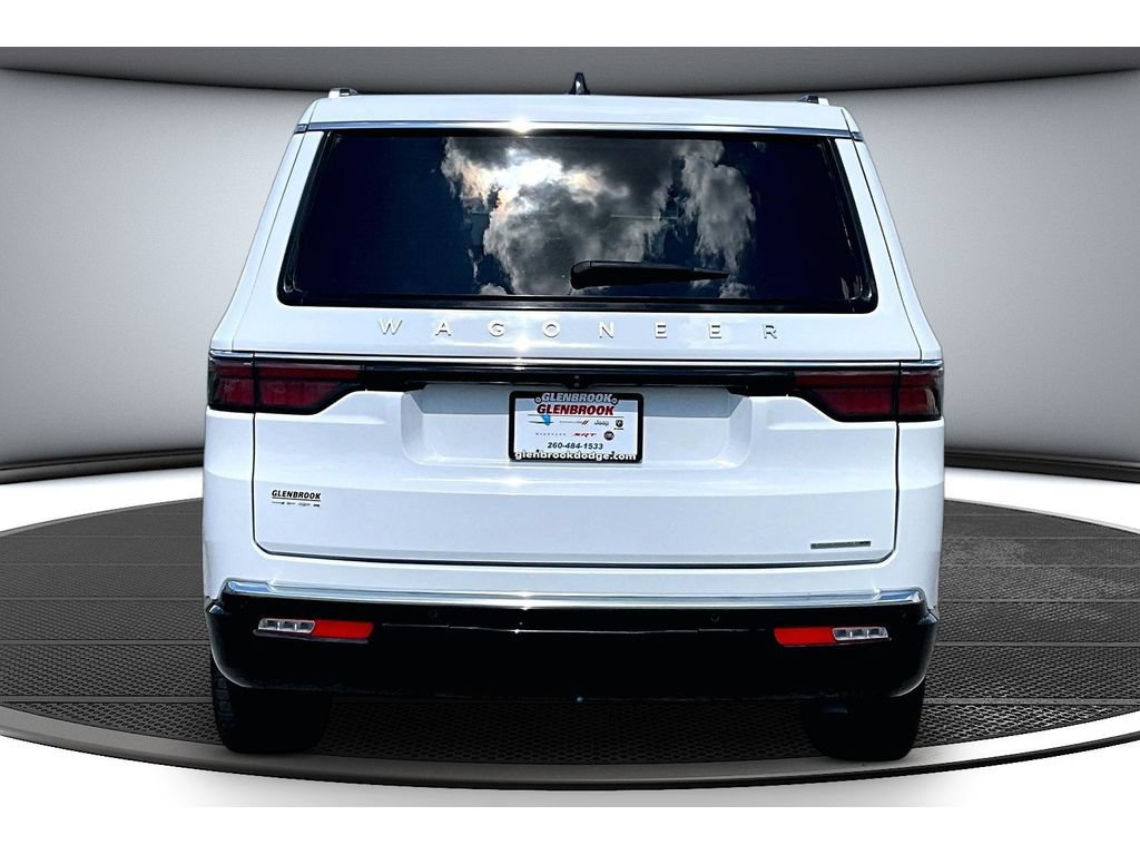 Certified 2024 Jeep Wagoneer Series II AWD/4WD image 6