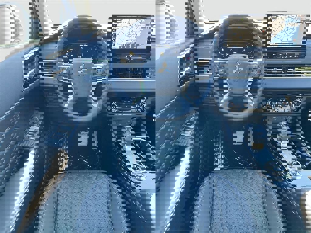 New 2026 Mitsubishi Outlander SEL image 26