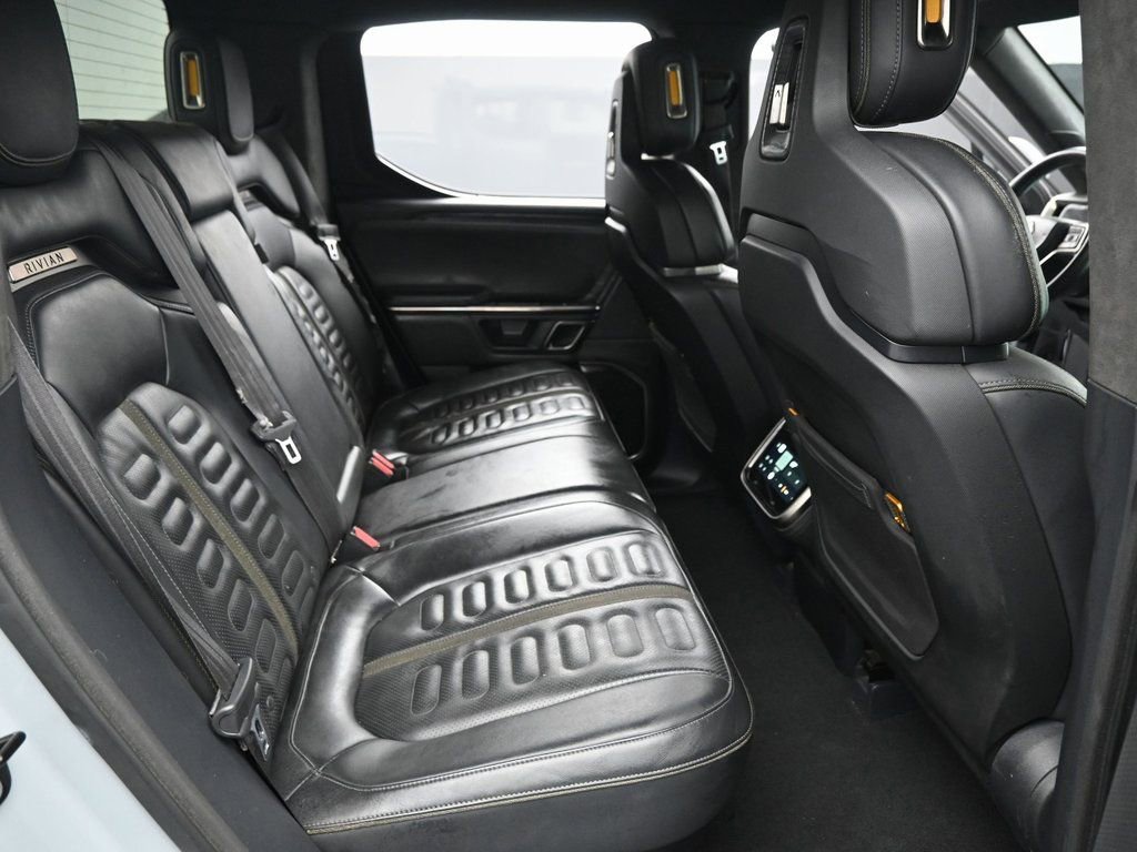 Used 2022 Rivian R1T Adventure image 29