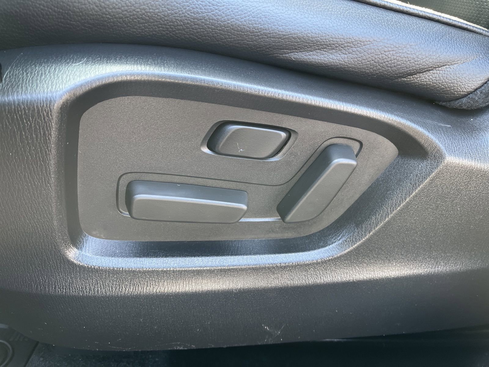 Used 2021 MAZDA CX-5 Touring image 23