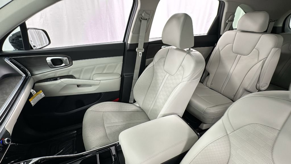 New 2025 Kia Sorento SX image 13