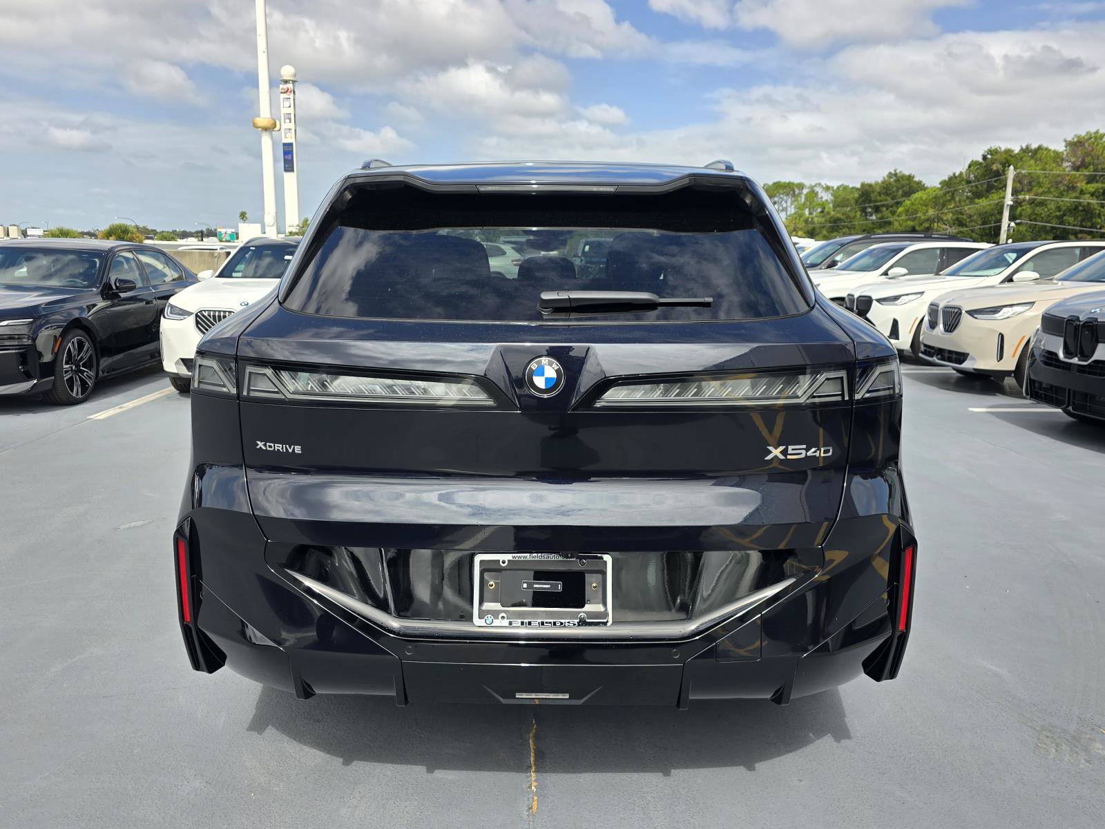 New 2027 BMW X5 xDrive40i w/ M Sport Professional Package AWD/4WD image 3