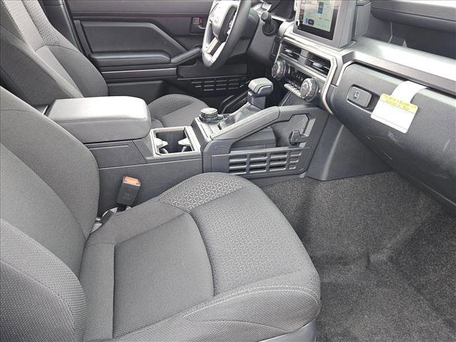 Used 2025 Toyota 4Runner SR5 AWD/4WD image 26