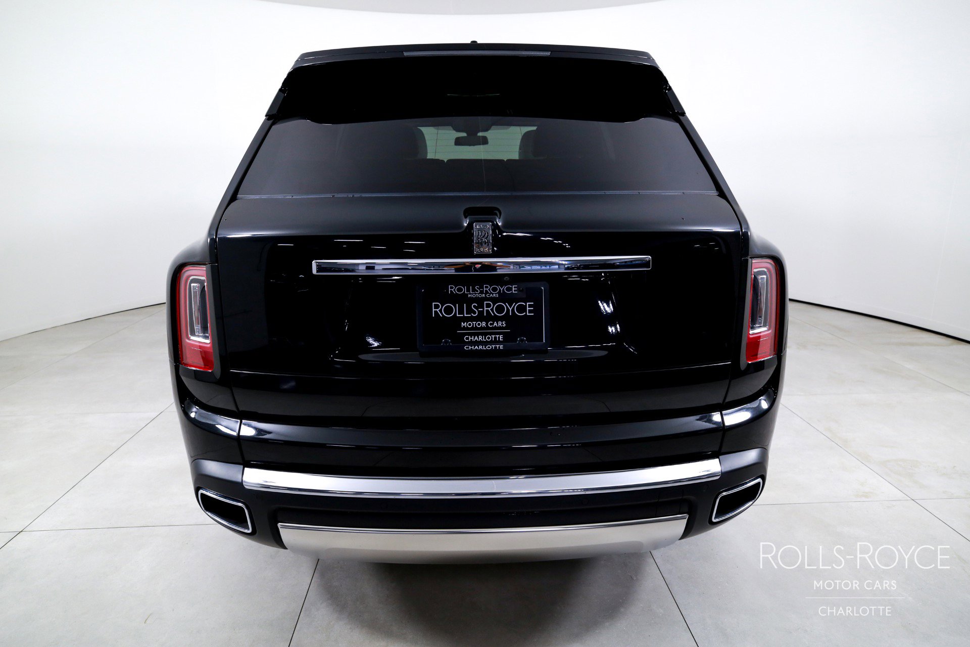 Used 2022 Rolls-Royce Cullinan image 9