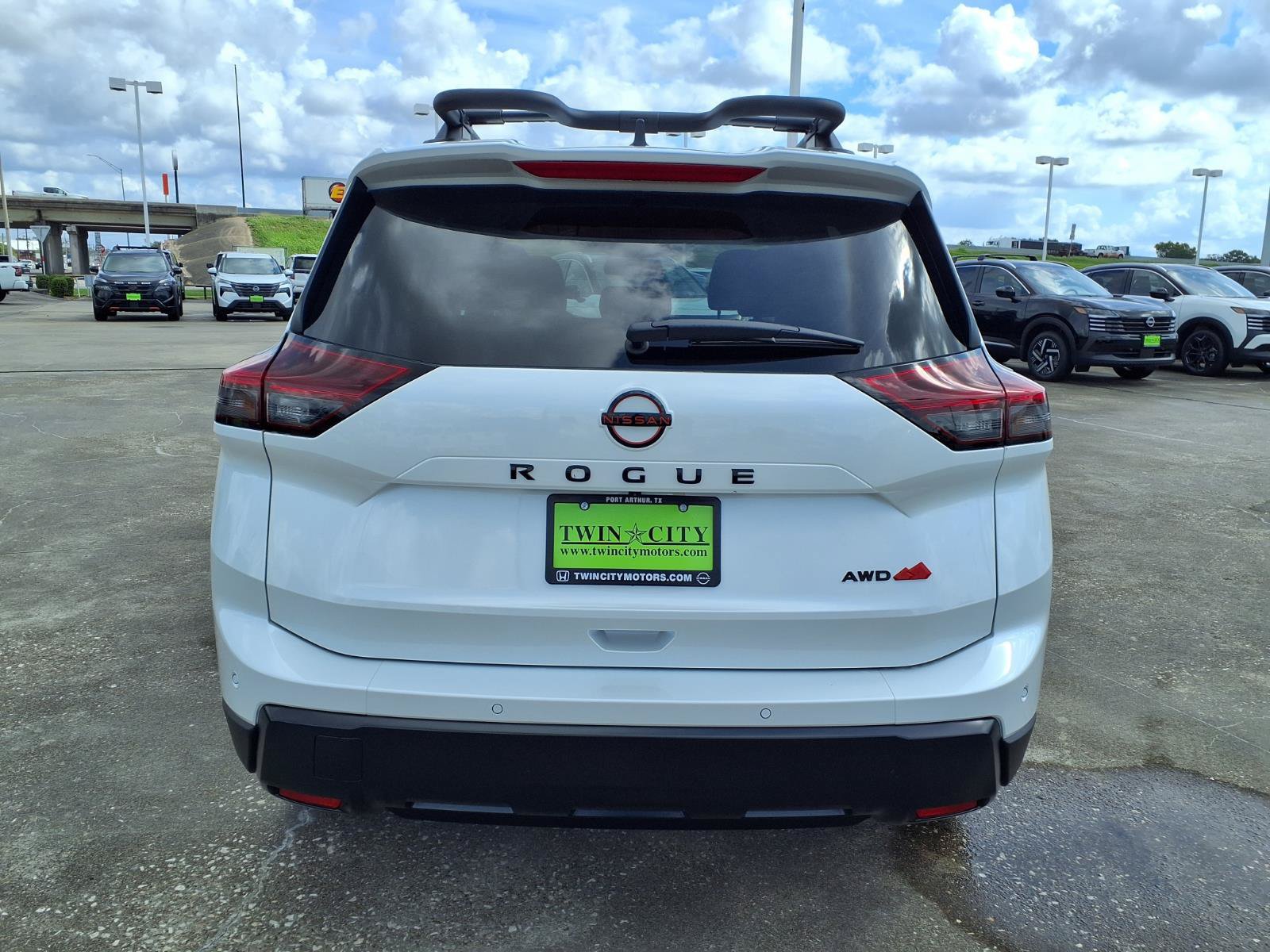New 2026 Nissan Rogue SV w/ Rock Creek Premium Package AWD/4WD image 4