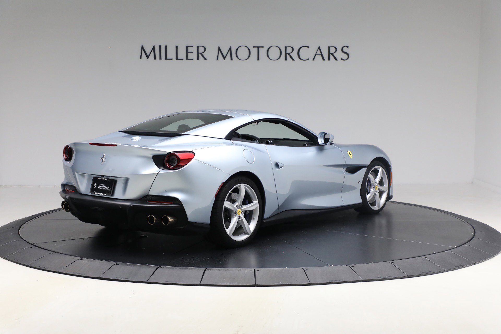 Certified 2023 Ferrari Portofino M image 24