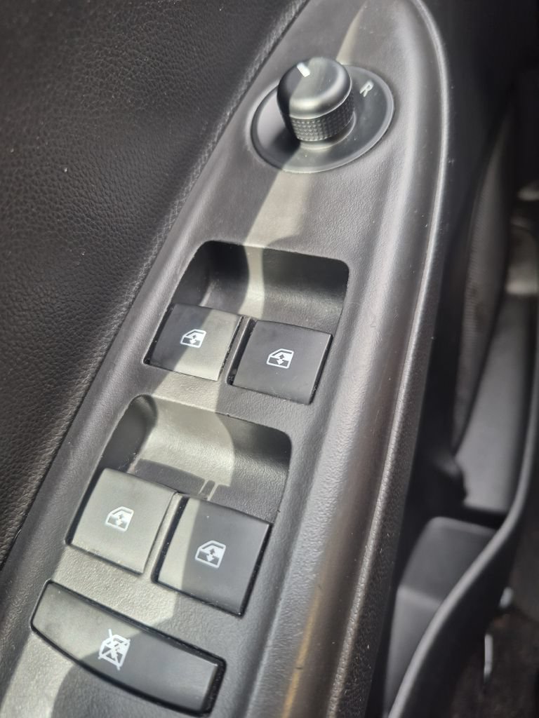 Used 2021 Chevrolet Spark LT FWD image 18