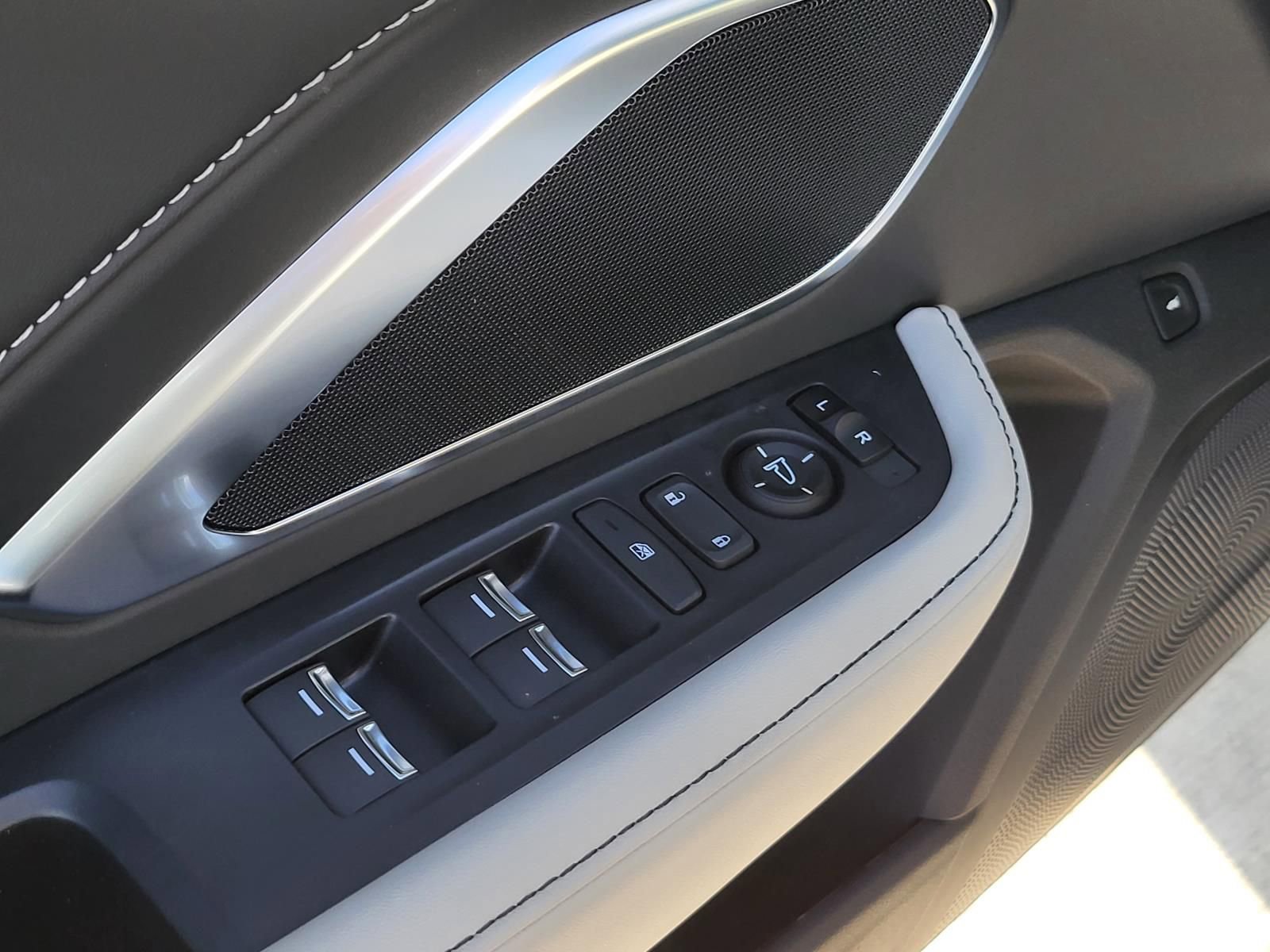 New 2026 Acura RDX SH-AWD image 16