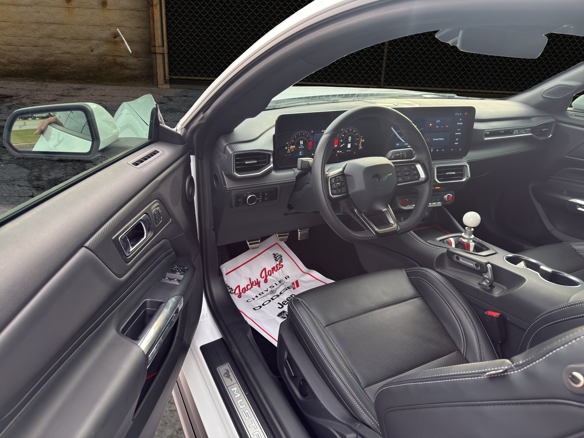 Used 2025 Ford Mustang GT Premium w/ GT Performance Package RWD image 6