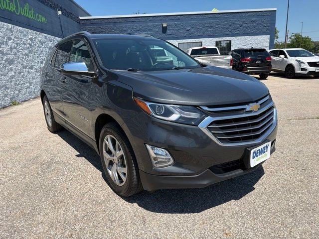 Used 2020 Chevrolet Equinox Premier w/ LPO, Cargo Package AWD/4WD image 7