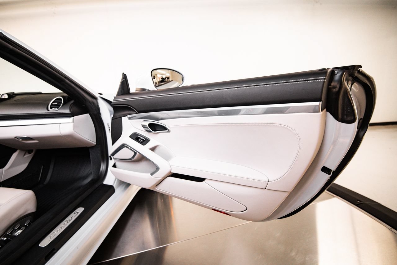 Certified 2024 Porsche 718 Boxster S RWD image 26
