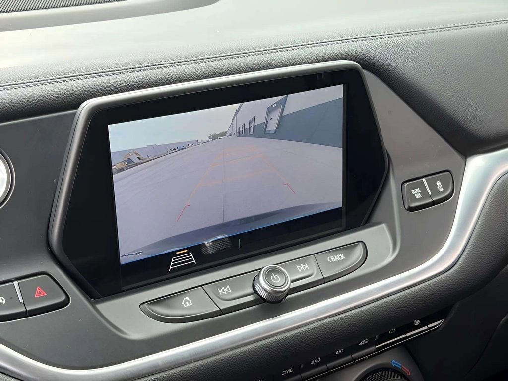 Used 2020 Chevrolet Blazer LT FWD image 11