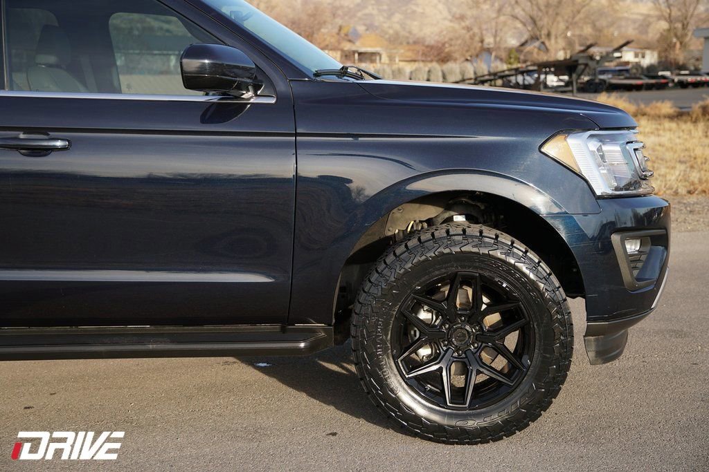 Used 2021 Ford Expedition XLT image 13