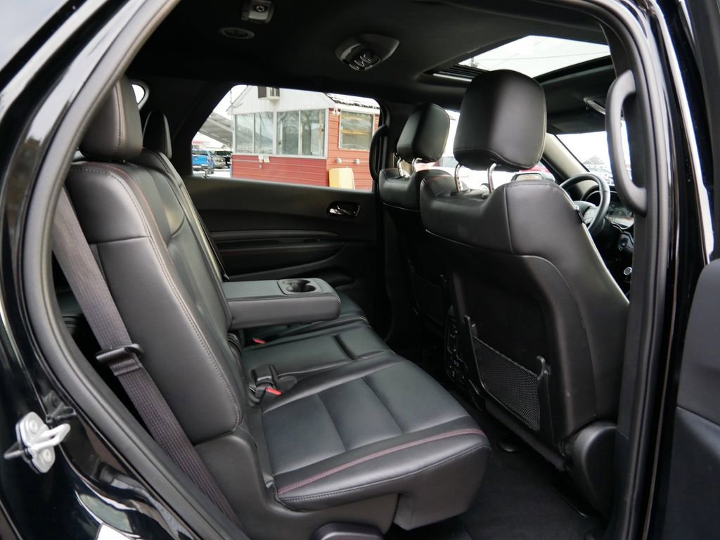 Used 2025 Dodge Durango GT image 9