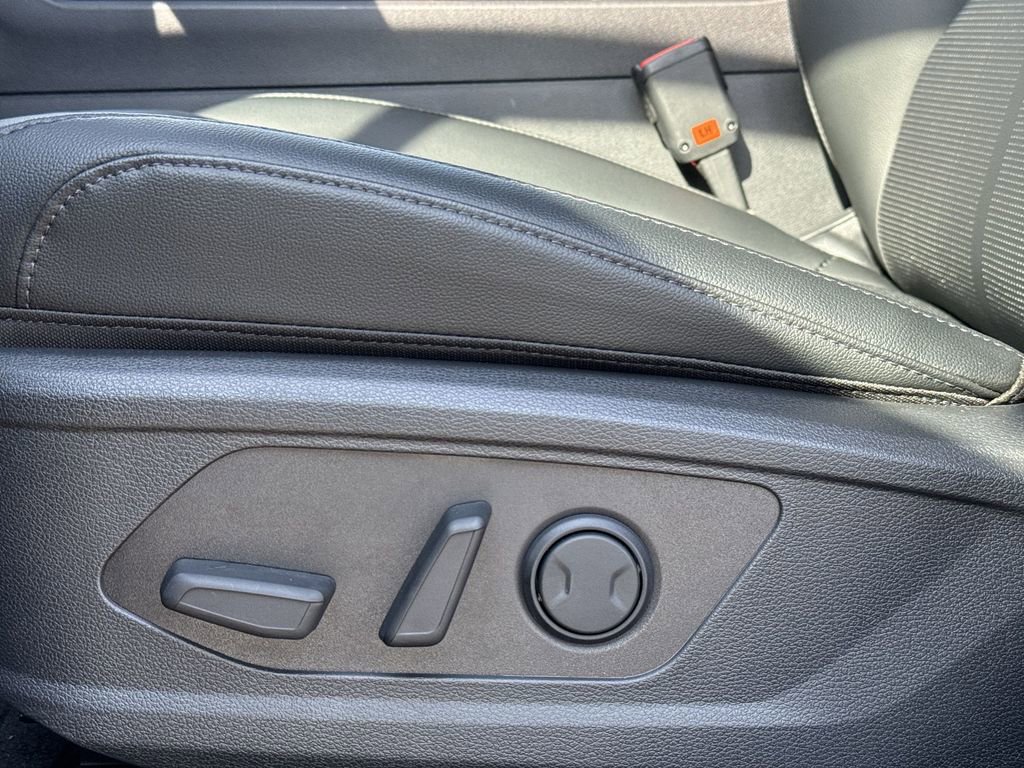 New 2026 Kia Sportage EX w/ EX Panorama Roof Package image 14