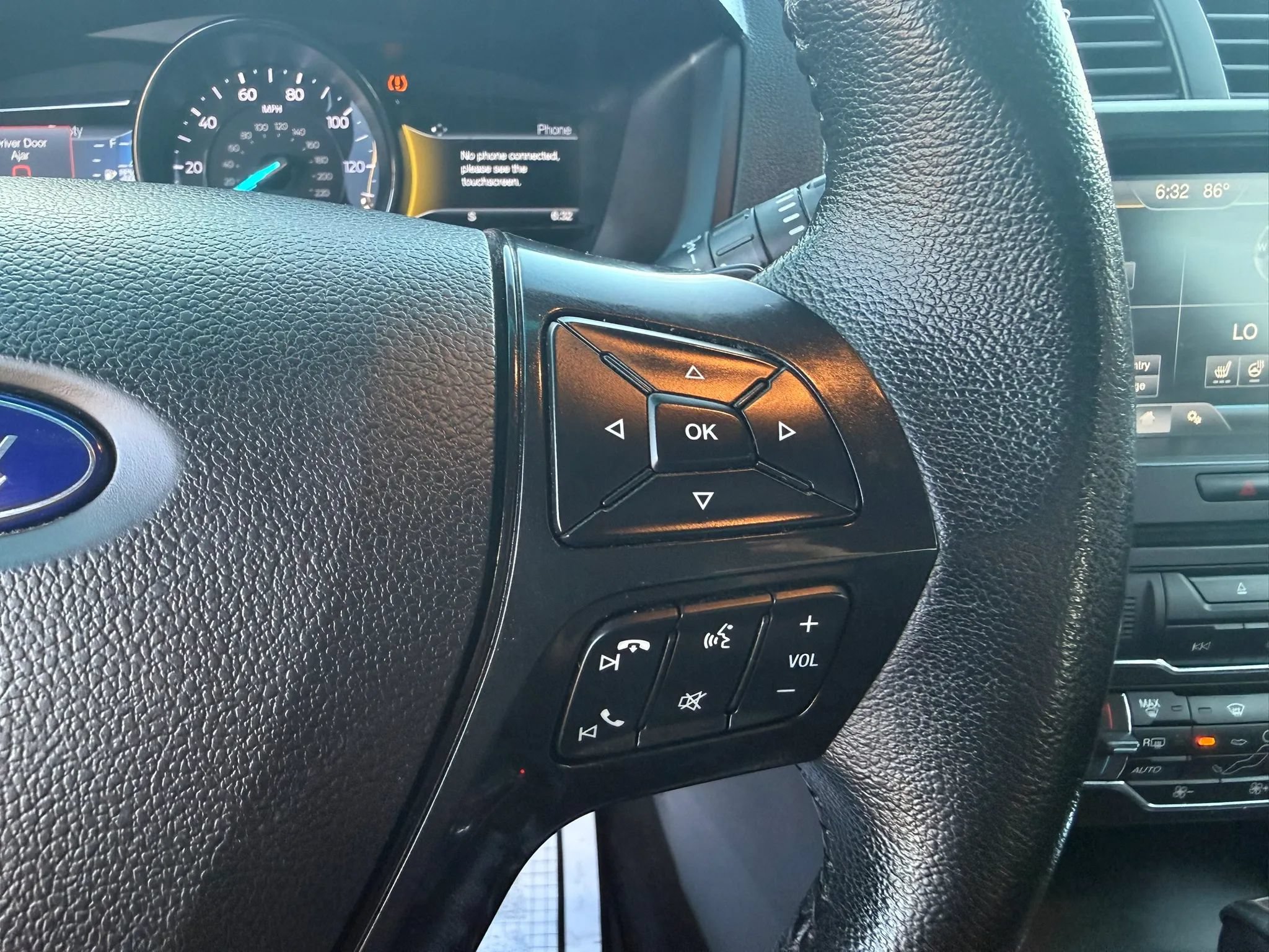Used 2016 Ford Explorer XLT w/ Equipment Group 201A AWD/4WD image 21
