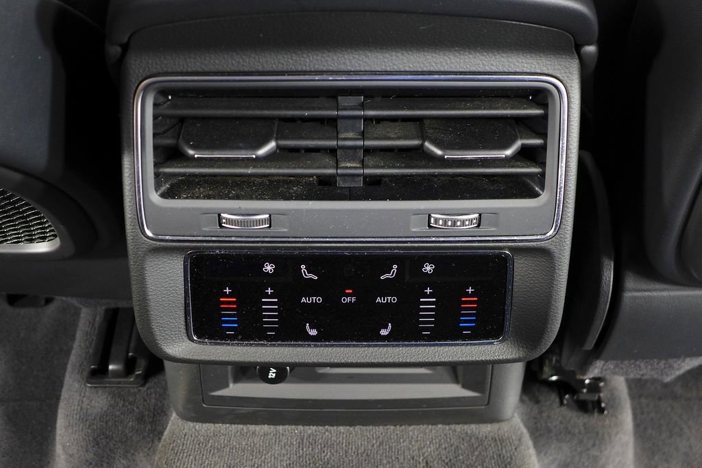 Used 2023 Audi SQ8 Premium Plus image 24