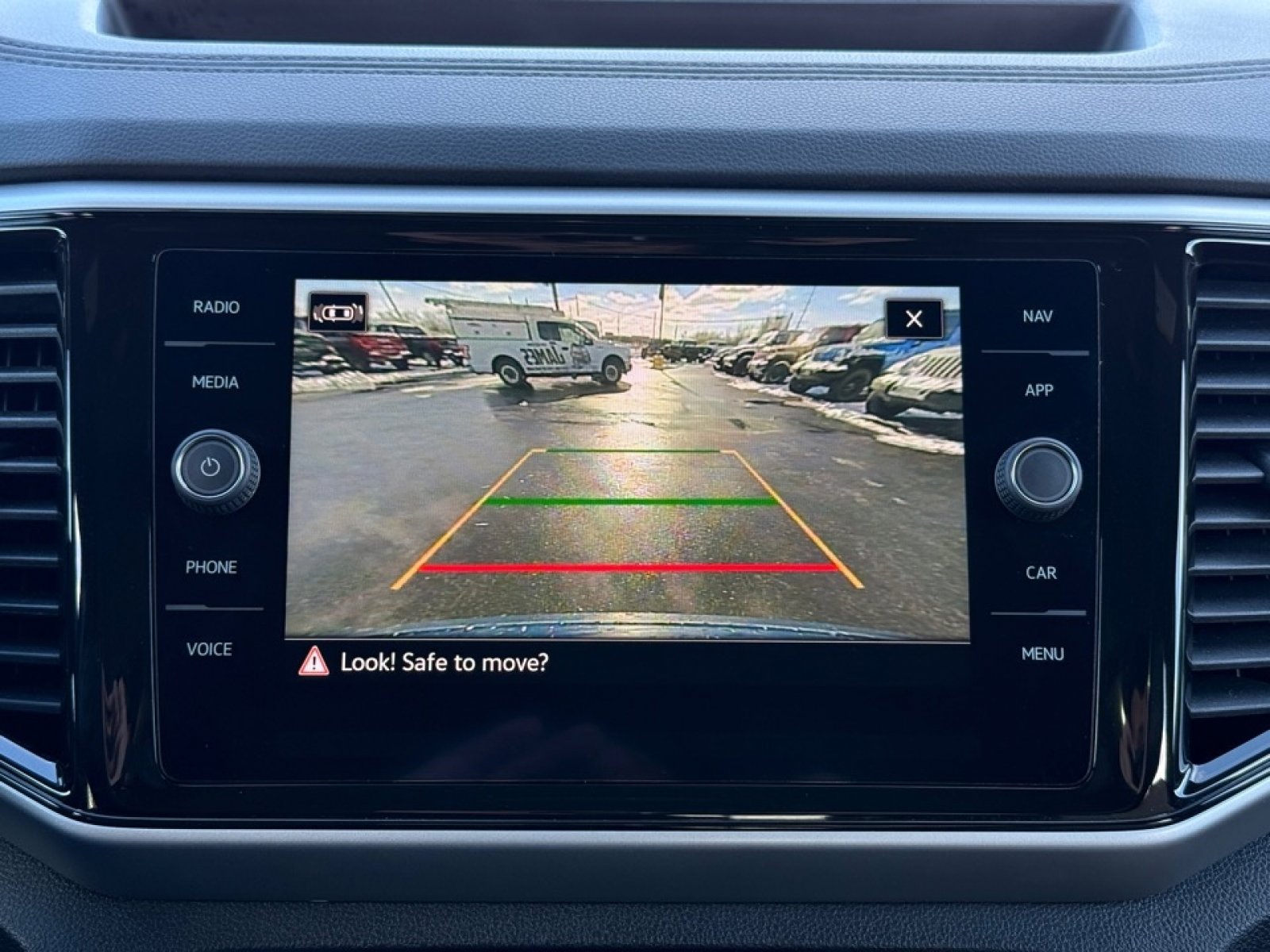 Used 2022 Volkswagen Atlas Cross Sport SEL Premium R-Line image 26