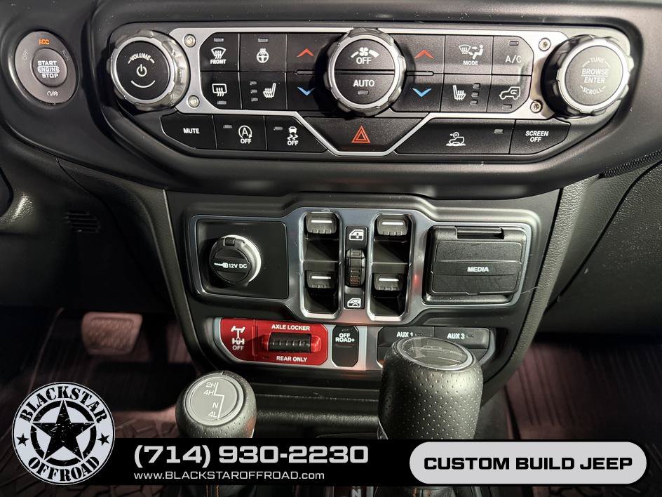 Used 2023 Jeep Gladiator Mojave w/ LED Lighting Group AWD/4WD image 23