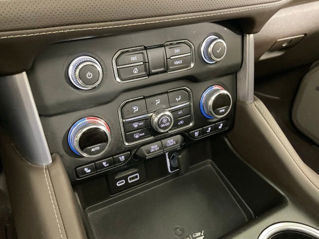 Used 2021 GMC Yukon SLT w/ SLT Premium Package image 21