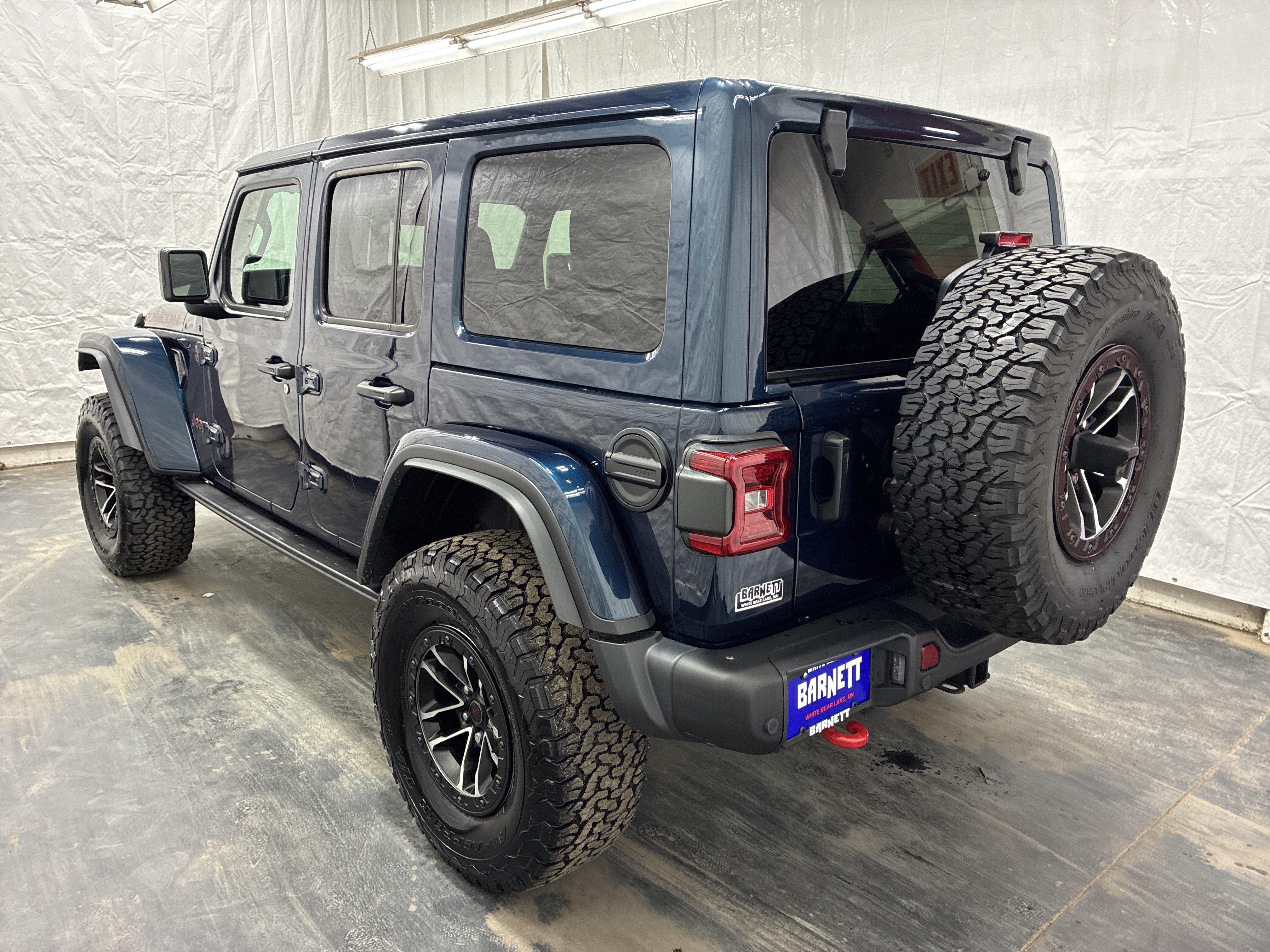 Certified 2025 Jeep Wrangler Unlimited Rubicon AWD/4WD image 6