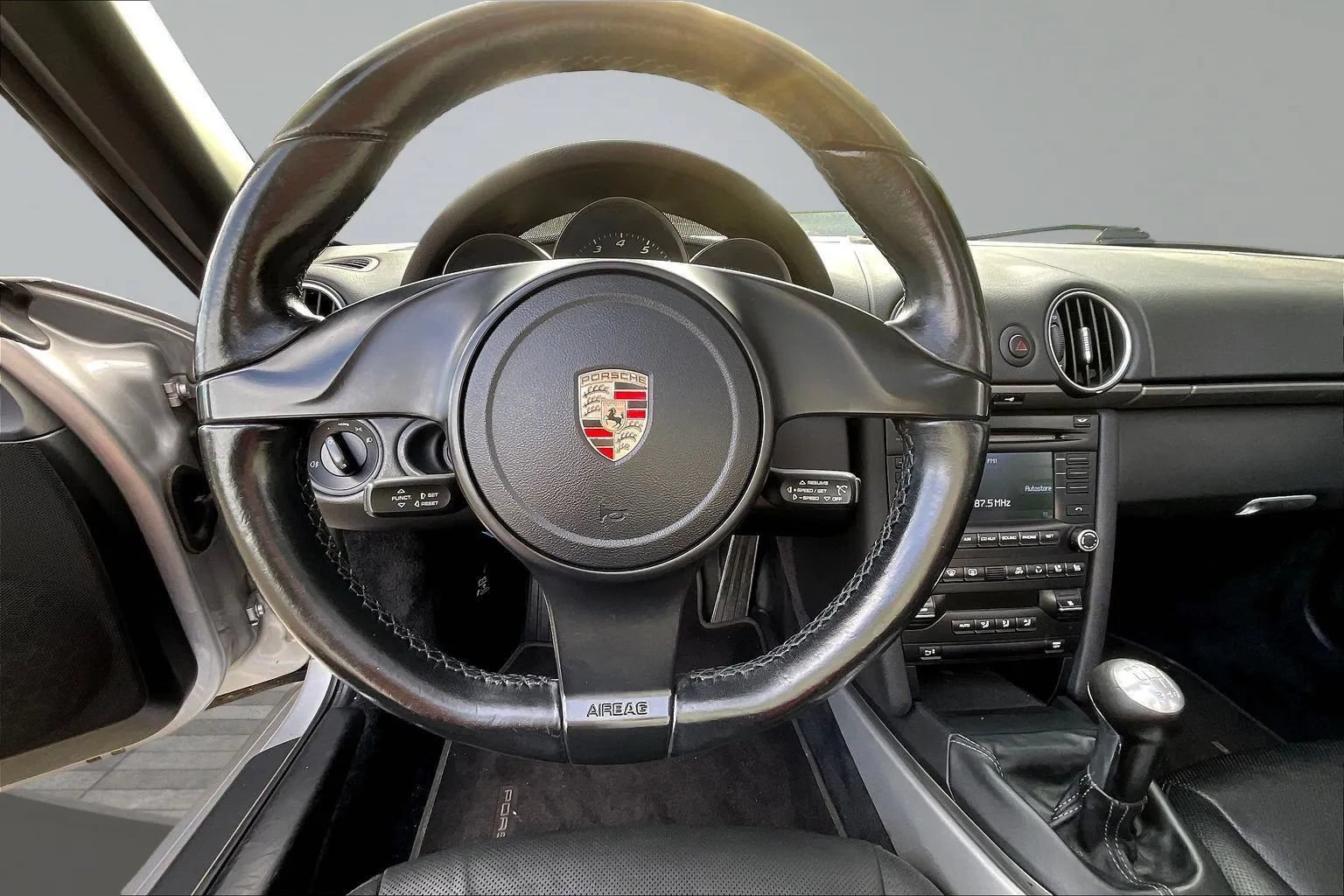Used 2011 Porsche Boxster RWD image 8