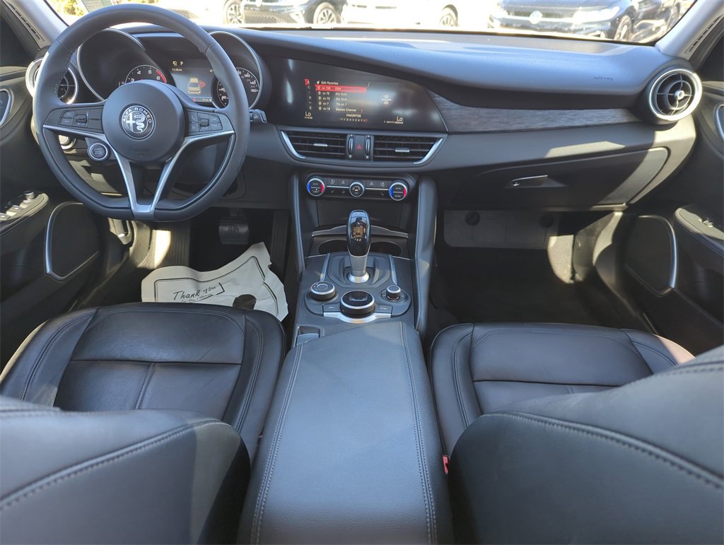 Used 2019 Alfa Romeo Giulia Base image 23