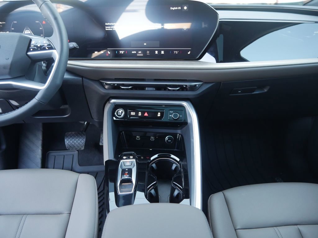 Used 2025 Audi Q5 Premium w/ Convenience Package image 34