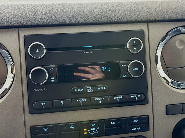 Used 2016 Ford F250 XLT w/ XLT Premium Package image 13