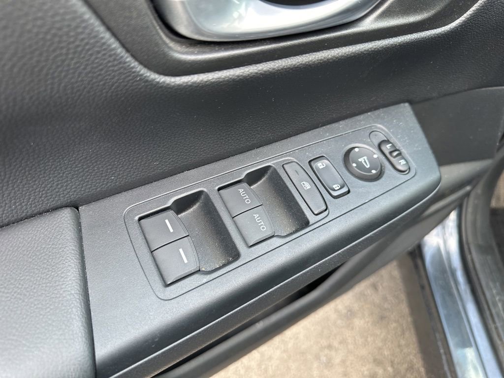 Used 2023 Honda CR-V Sport image 17